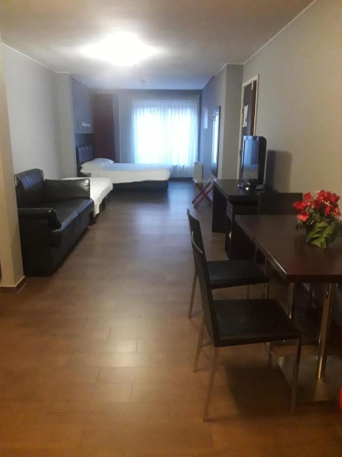 Hotel La Louve La Louvière Eksteriør bilde