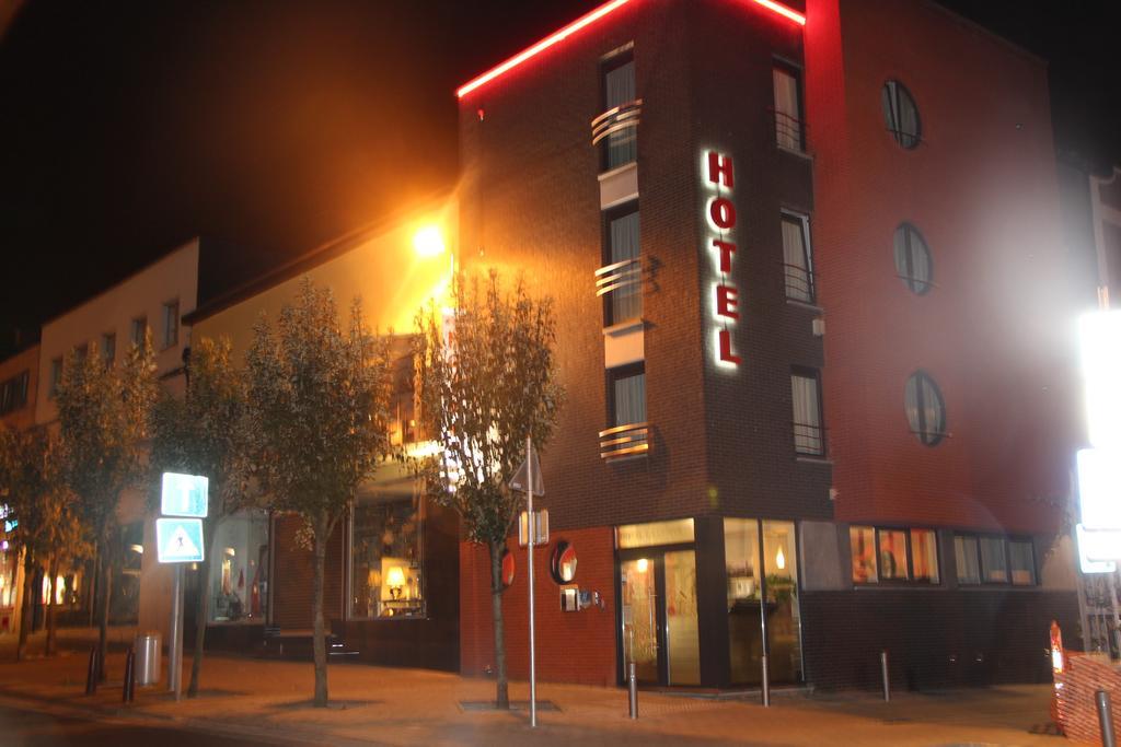 Hotel La Louve La Louvière Eksteriør bilde