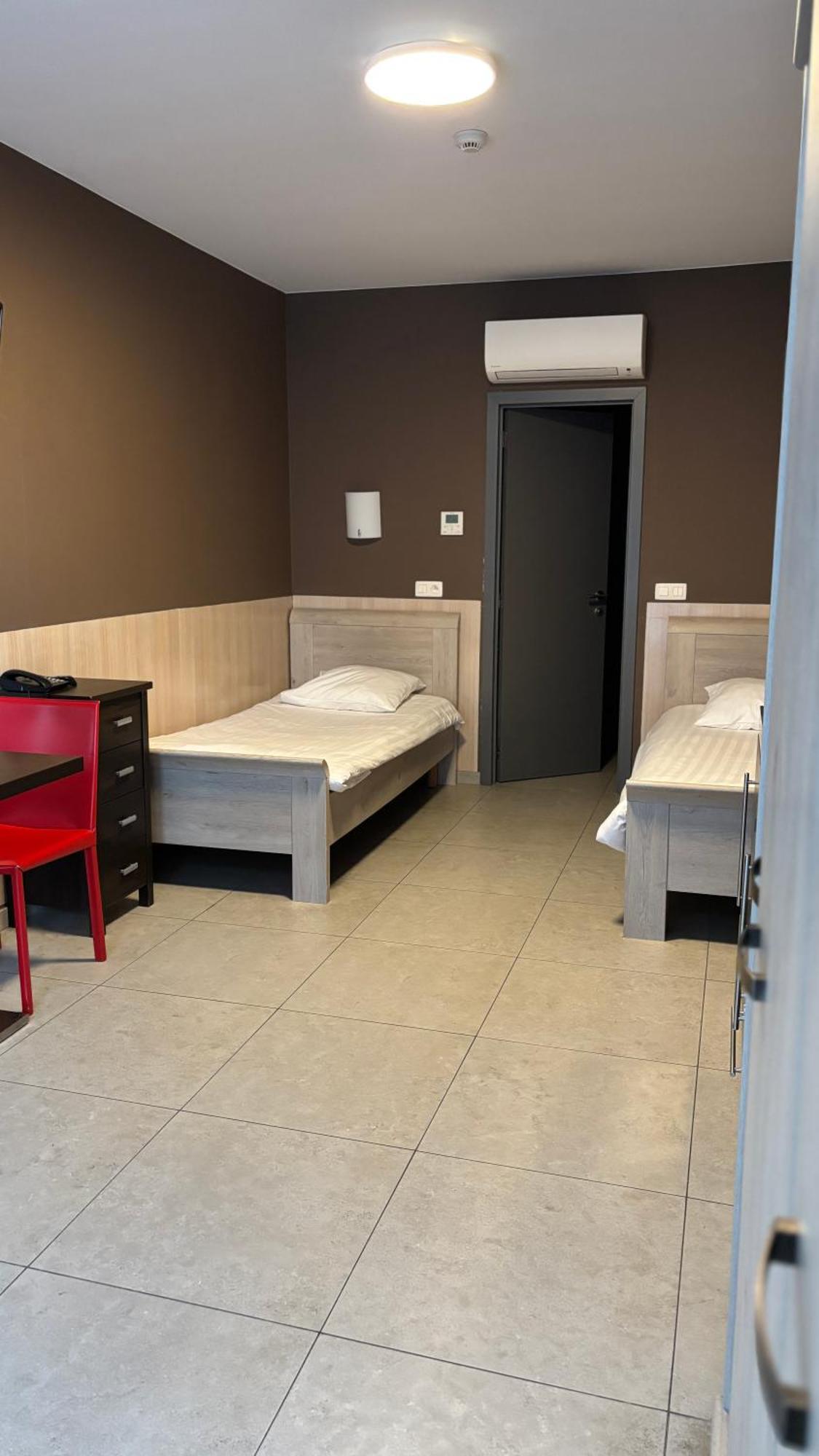 Hotel La Louve La Louvière Eksteriør bilde