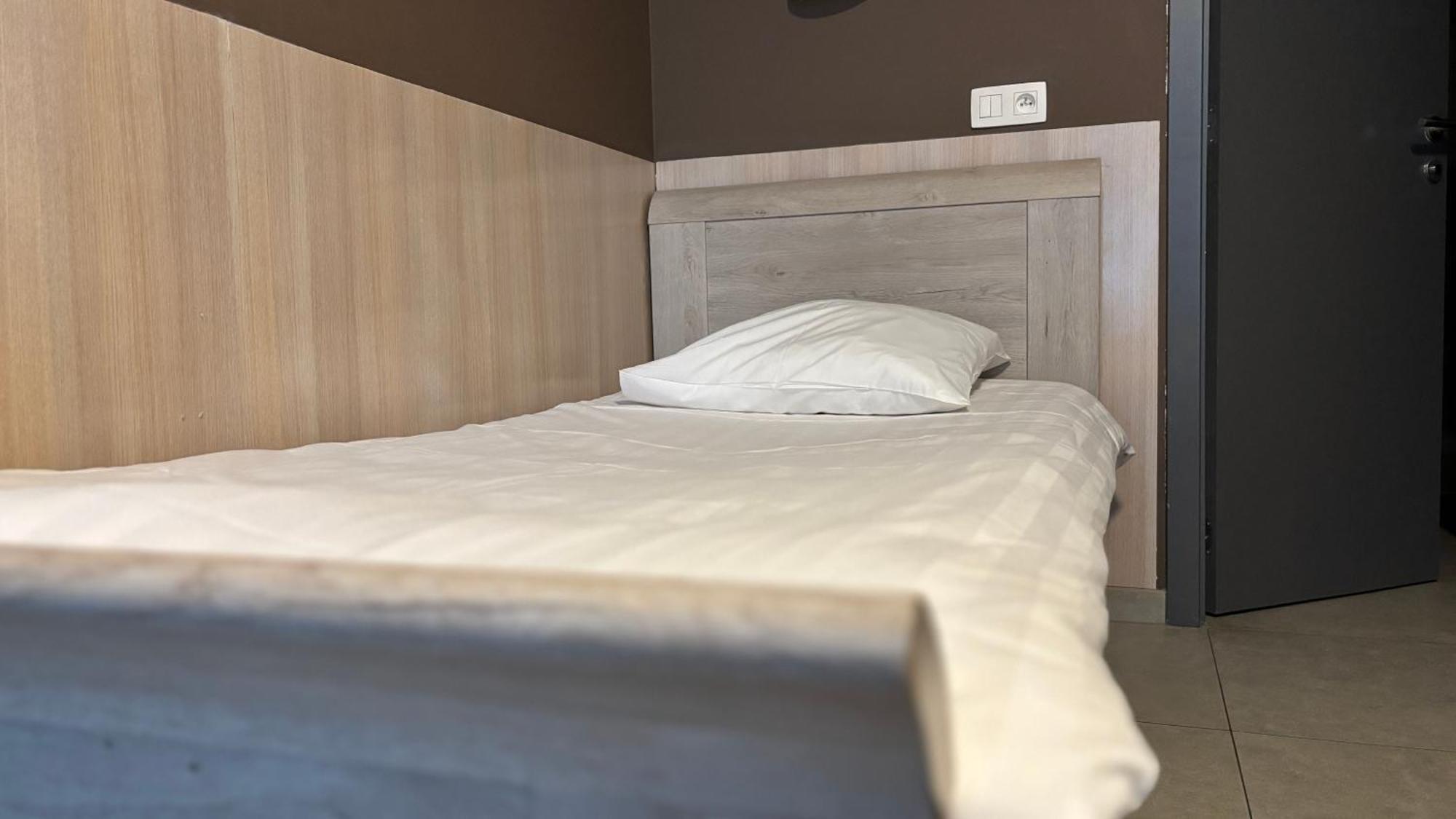 Hotel La Louve La Louvière Eksteriør bilde
