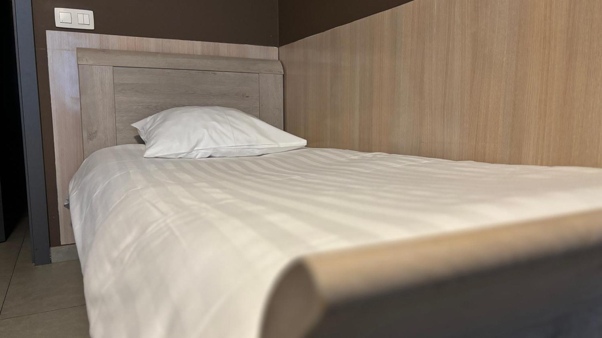 Hotel La Louve La Louvière Eksteriør bilde